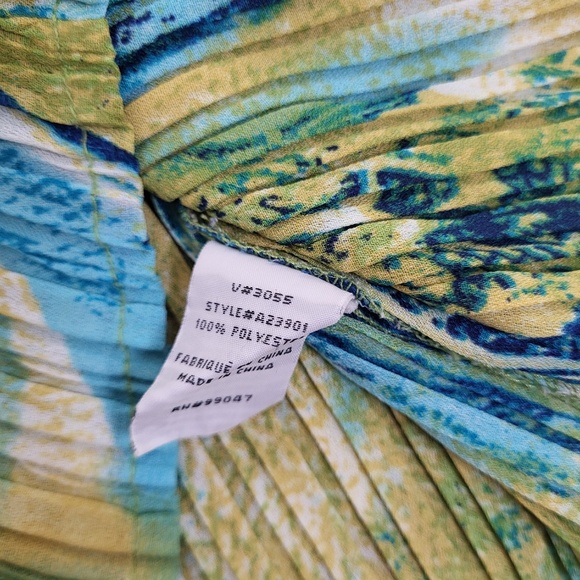 Y2K Abstract Ruffle Blouse Flutter Sleeve Short Sleeve Button Down - Picture 8 of 8